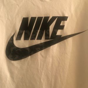 Nike T Shirt